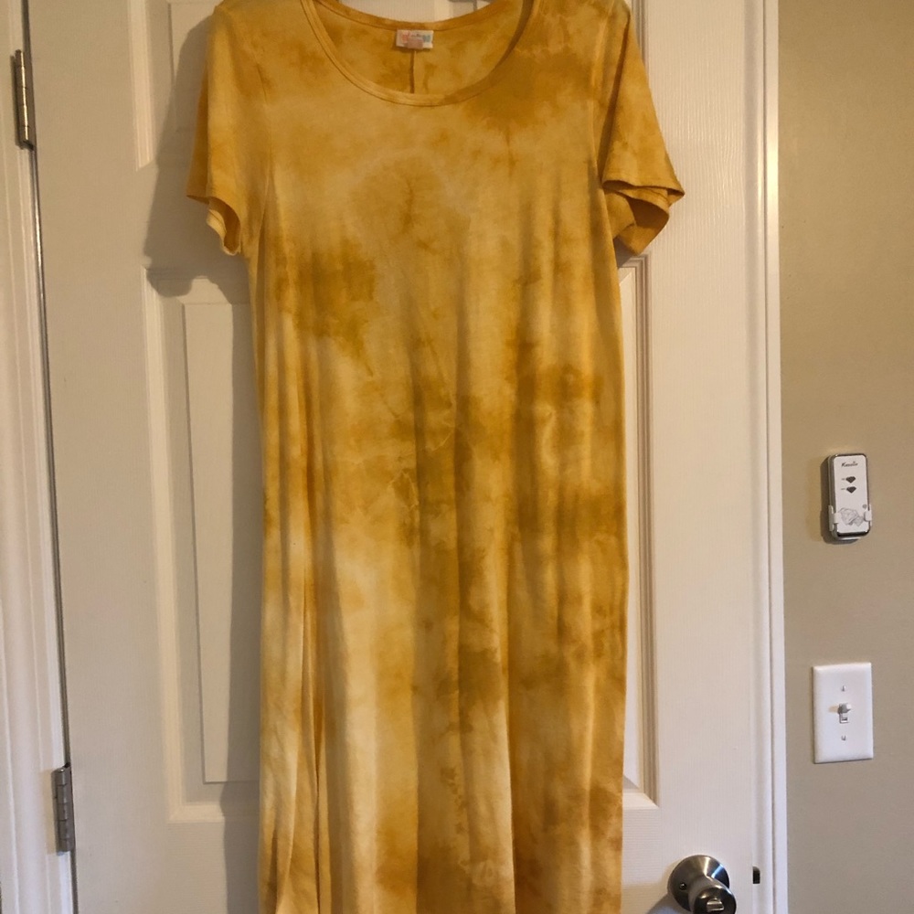 YELLOW TIE DYE UNICORN LULAROE CARLY